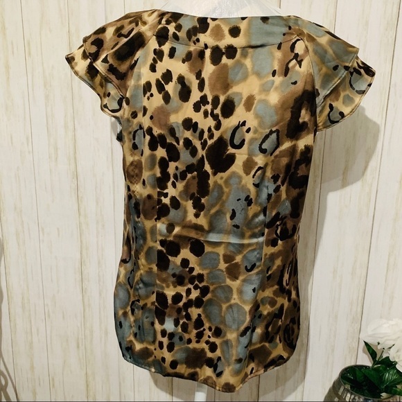 SIGNATURE by Larry Levine Animal Print Blouse - Picture 6 of 10